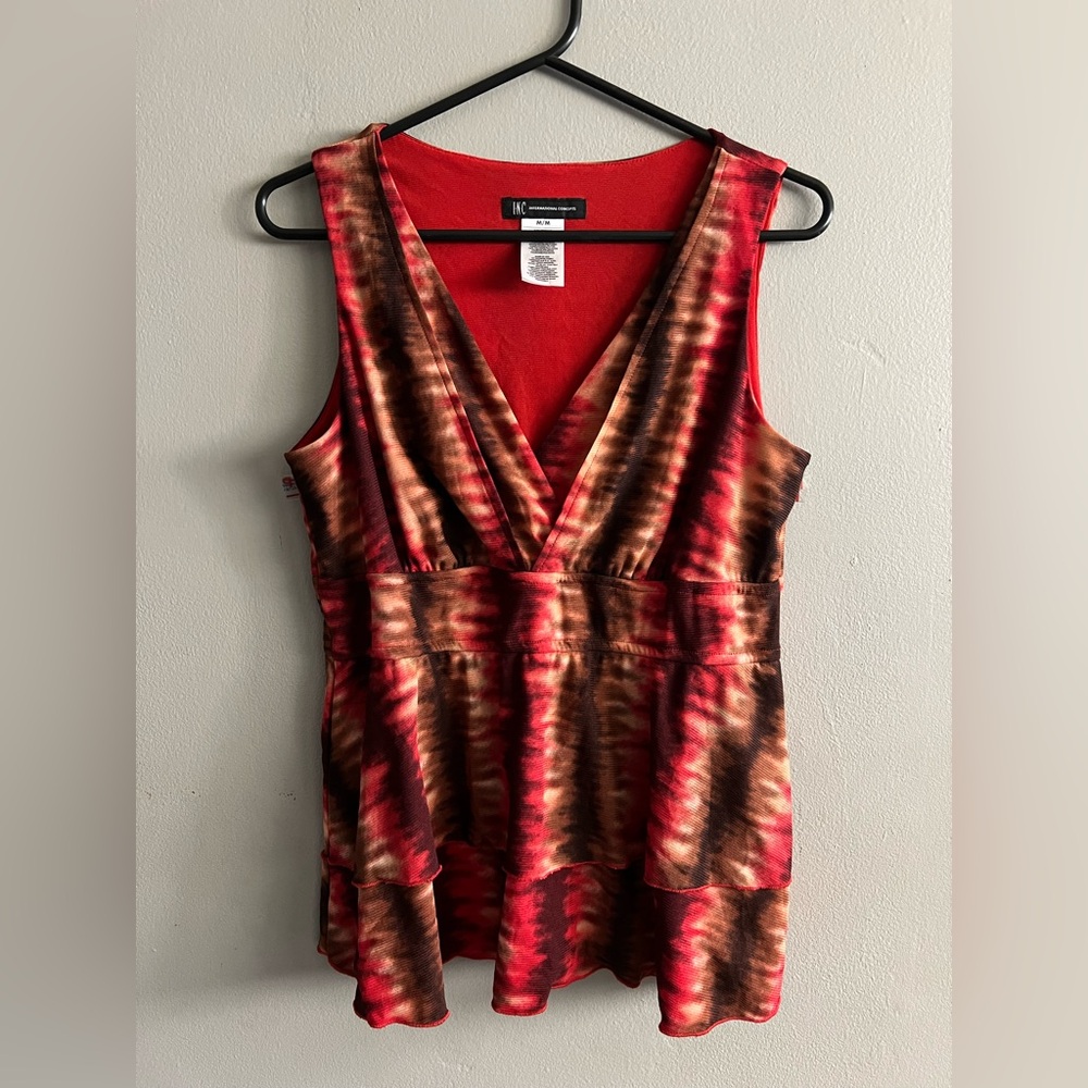 Women’s I.N.C. International Concepts Red Tie Dye Pattern Tiered Peplum Tank Med